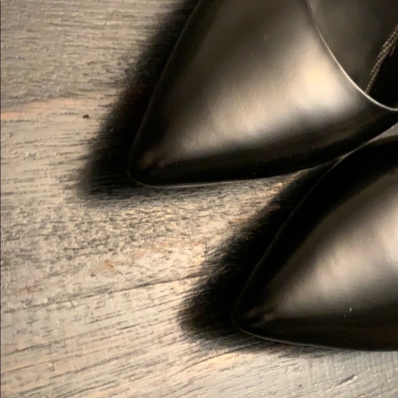 High Heels - Picture 4 of 6